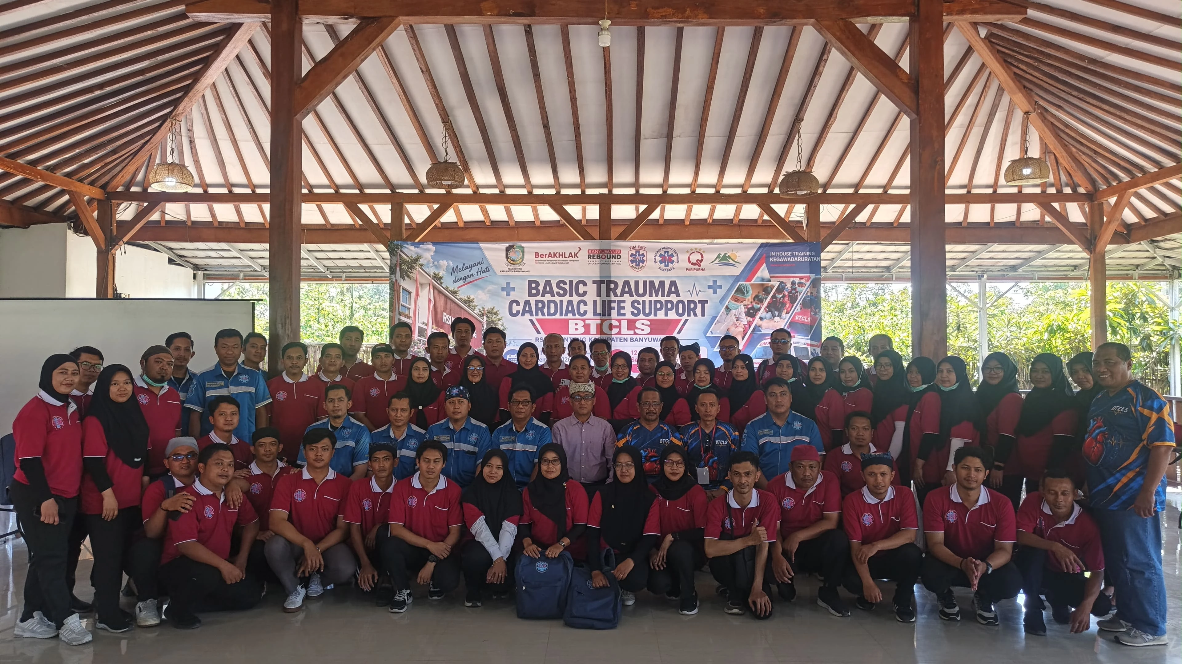 RSUD Genteng Perkuat Kompetensi Tenaga Kesehatan melalui IHT BTCLS