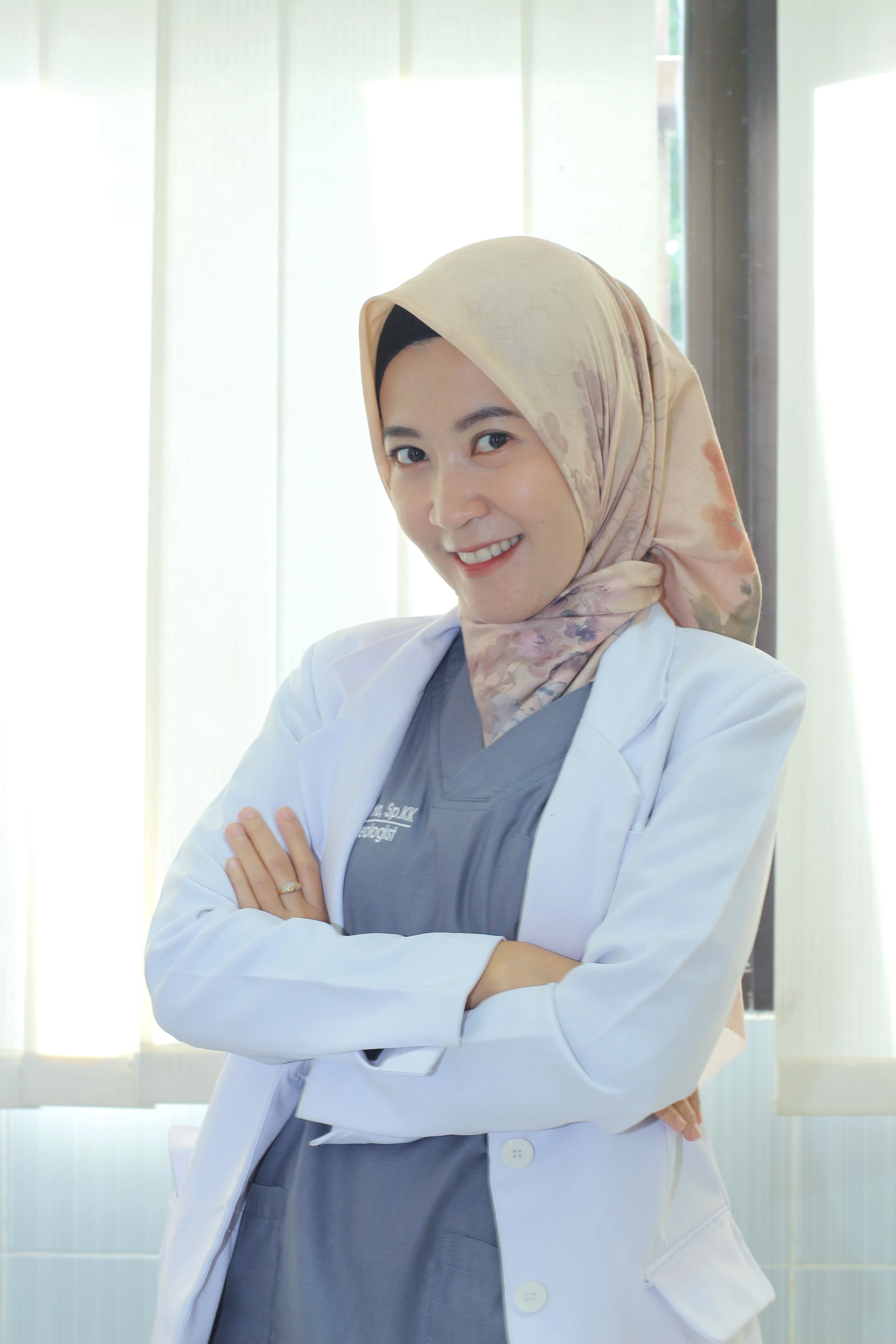 dr.  Riezky Januar Paramitha, Sp.D.V